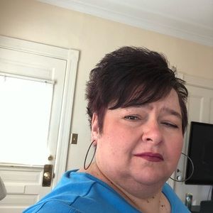 Meet your Posher, Tina